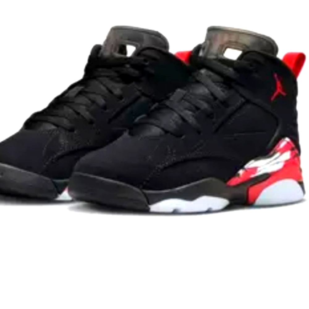 Nike limited shoes size 4.5 boys